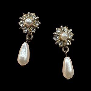 Teardrop Faux Pearls Dangling Earrings Pierced Clear Rhinestones